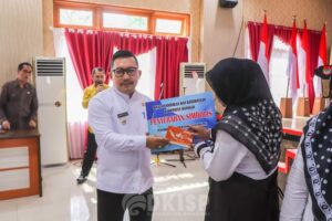 Pemda Banggai Cairkan 293 Honorarium Tenaga Pendidik dan Tenaga Kependidikan PAUD Non PNS.