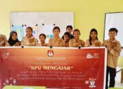 KPU Bangkep Gelar Sosdiklih Pada Segmentasi Pemilih Pemula, Melalui Program “KPU MENGAJAR”