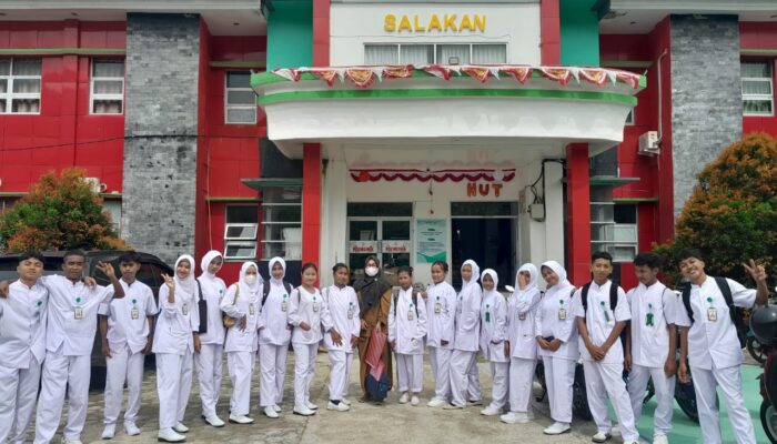 18 Siswa SMK Tingsel Laksanakan Prakerin di RSUD Trikora Salakan
