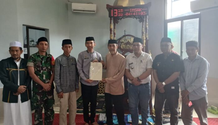 Kantah Kota Palopo Serahkan Sertipikat Wakaf Masjid Baburrahmah, Wujud Nyata Kepastian Hukum Aset Umat