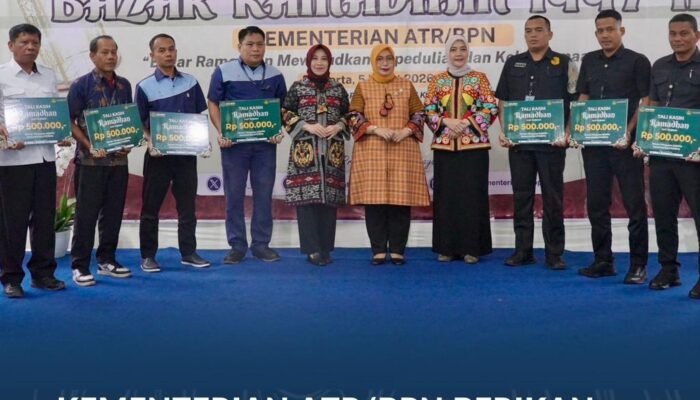 Kementerian ATR/BPN Berikan Santunan untuk Pegawai dalam Momen Bazar Ramadhan 1447 H
