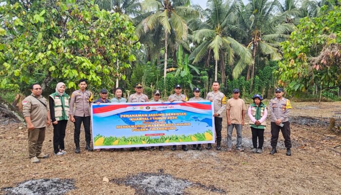 Dukung Ketahanan Pangan, Polres Bangkep Gelar Penanaman Jagung di Desa Mansamat A