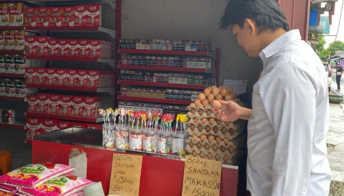 Sat Reskrim Polres Bangkep Pantau Harga Pangan di Pasar Salakan, Pastikan Stok Aman
