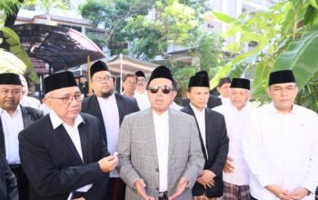 Serahkan Hewan Kurban ke Ponpes Darunnajah, Menteri Nusron: Iduladha Jadi Momentum Mempererat Kebersamaan