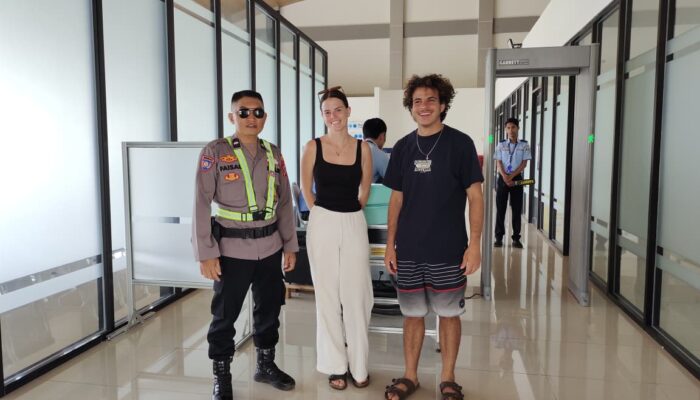 Polsek Banggai Amankan Penerbangan Perintis Susi Air di Bandara Maulana Prins Mandapar