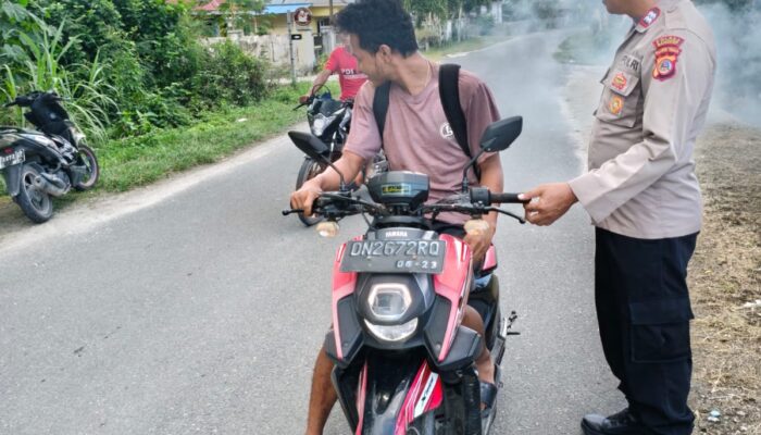 Jaga Kondusifitas Lalu Lintas, Polsek Totikum Gelar Strong Point dan Patroli Dialogis di Sambiut