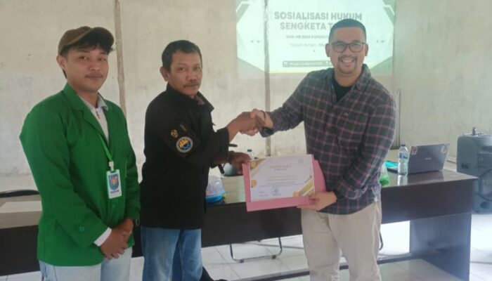 Kepala Kantor Pertanahan Banggai Kepulauan Jadi Pemateri Sosialisasi Hukum Sengketa Tanah di Desa Popidolon