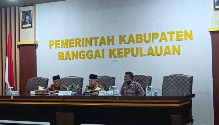 Polres Bangkep Hadiri Rapat Koordinasi Pembentukan Panitia HUT ke-27 Kabupaten Banggai Kepulauan