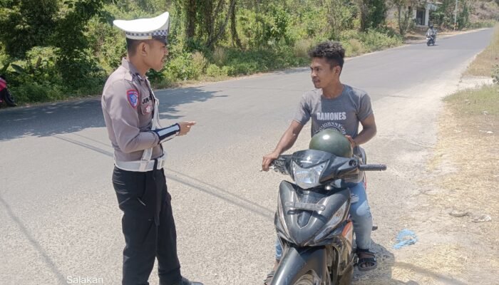 Tingkatkan Kepatuhan Berkendara, Satlantas Polres Banggai Kepulauan Patroli di Dua Jalan Protokol